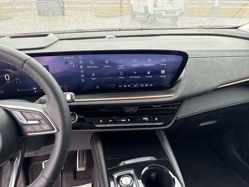 Used 2025 Buick Envision Sport Touring image 30