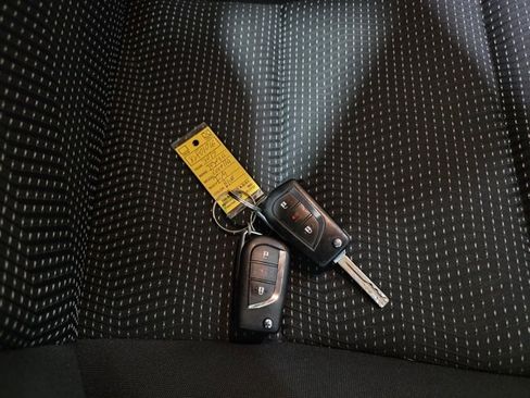 Used 2017 Toyota Corolla iM image 9