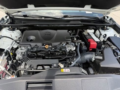 Used 2024 Toyota Camry SE FWD image 17