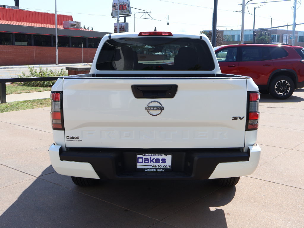 Used 2022 Nissan Frontier SV RWD image 4