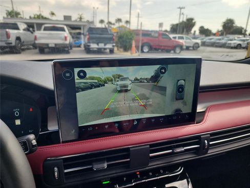 New 2026 Lincoln Corsair Reserve image 32