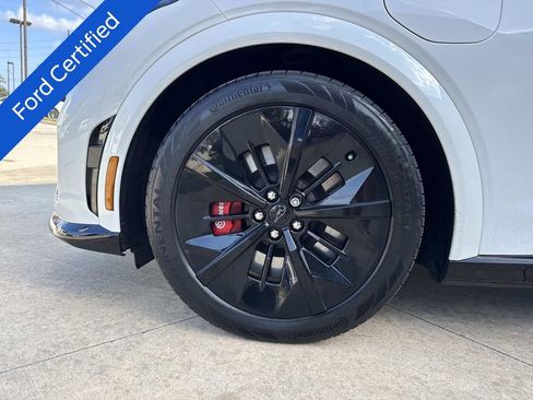Certified 2025 Ford Mustang Mach-E GT image 5