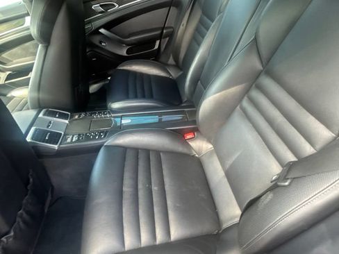 Used 2015 Porsche Panamera AWD/4WD image 55
