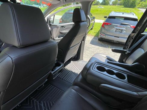 Used 2018 Honda Odyssey EX-L image 20