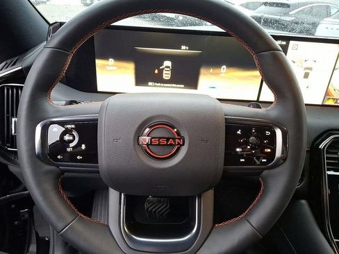 Used 2025 Nissan Armada PRO-4X AWD/4WD image 21