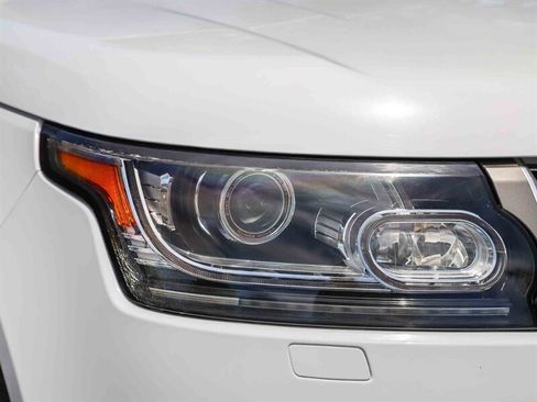 Used 2016 Land Rover Range Rover Supercharged AWD/4WD image 11
