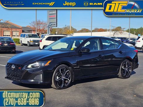Used 2024 Nissan Altima 2.5 SR w/ SR Premium Package image 2