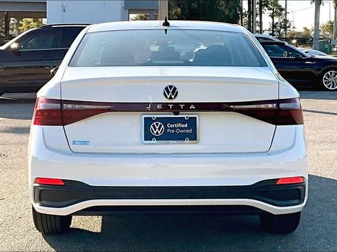 Certified 2025 Volkswagen Jetta S image 6