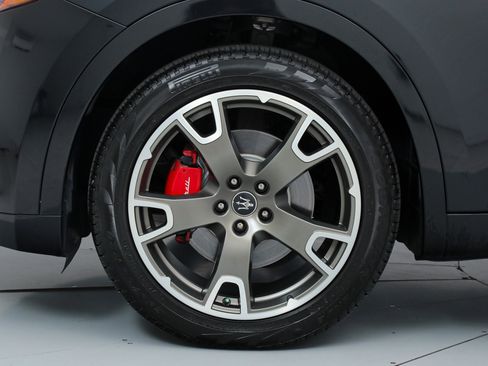 Certified 2023 Maserati Levante GT AWD/4WD image 20