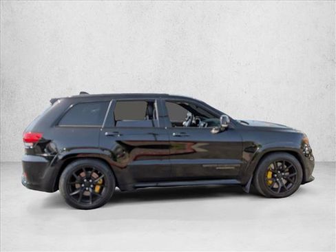 Used 2018 Jeep Grand Cherokee Trackhawk AWD/4WD image 4