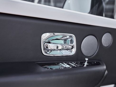 Used 2023 Rolls-Royce Cullinan AWD/4WD image 36