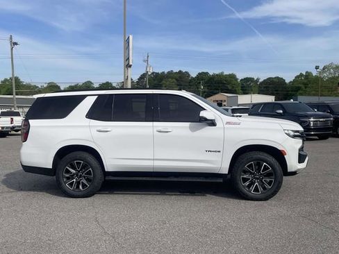 Used 2024 Chevrolet Tahoe Z71 w/ Luxury Package image 2