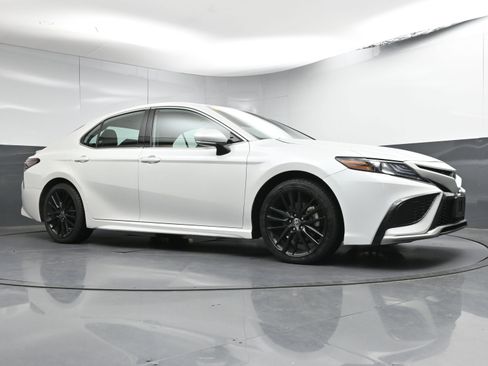 Used 2023 Toyota Camry XSE image 25