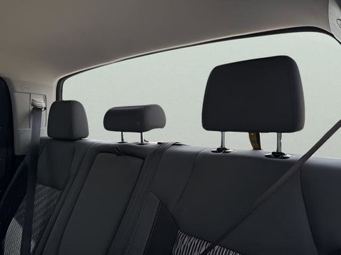 Used 2019 Toyota Tundra SR5 w/ SR5 Upgrade Package image 39