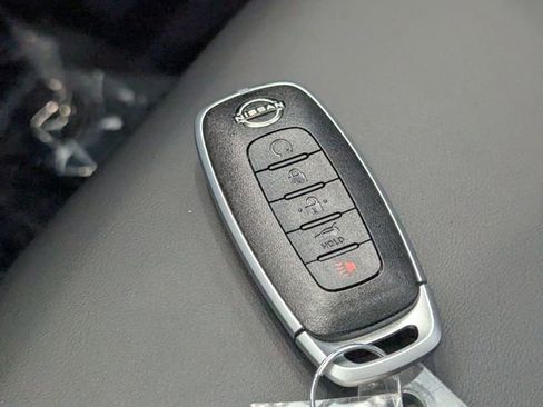 New 2026 Nissan Pathfinder SL image 28