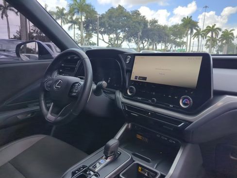 Used 2025 Lexus TX 350 AWD w/ Technology Package image 28