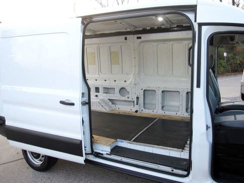 Used 2019 Ford Transit 250 148 Medium Roof image 24