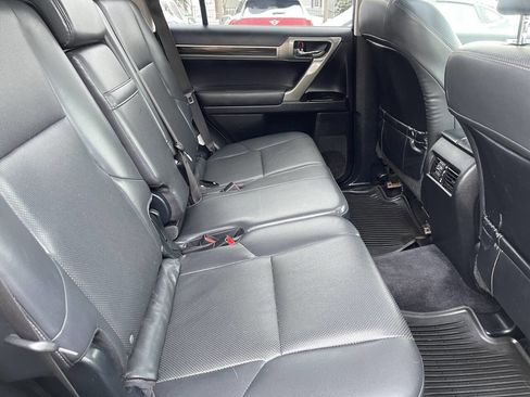Used 2015 Lexus GX 460 image 19