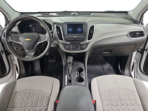 Certified 2024 Chevrolet Equinox LS w/ LS Convenience Package image 11