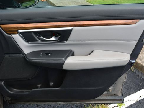 Used 2017 Honda CR-V EX-L image 16