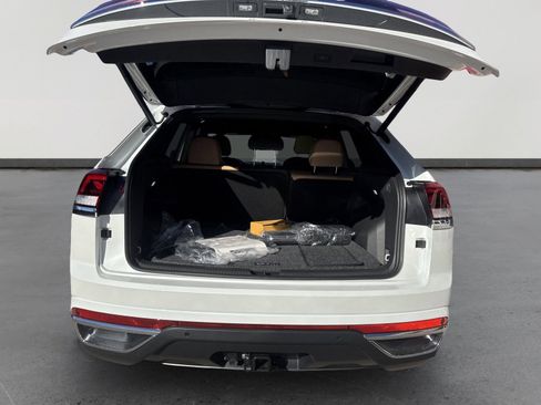 New 2026 Volkswagen Atlas Cross Sport SEL image 7