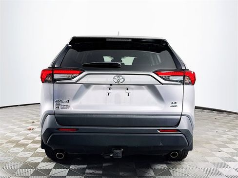 Certified 2022 Toyota RAV4 LE image 5