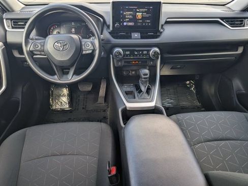 Used 2023 Toyota RAV4 XLE FWD image 19