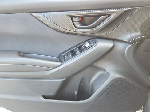 Used 2022 Subaru Crosstrek 2.0i Premium image 15