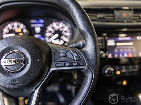 Used 2019 Nissan Rogue S image 23