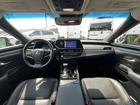 Used 2024 Lexus ES 250 w/ Premium Package AWD/4WD image 22