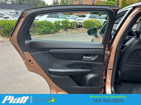 Used 2023 Nissan Ariya FWD image 27