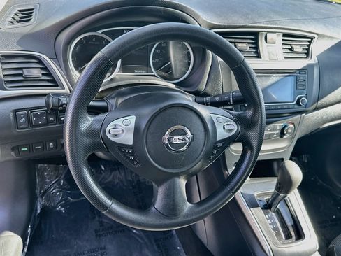 Used 2018 Nissan Sentra S FWD image 17