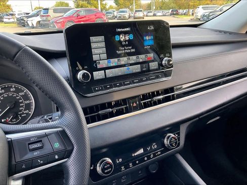 Used 2022 Mitsubishi Outlander SE image 5