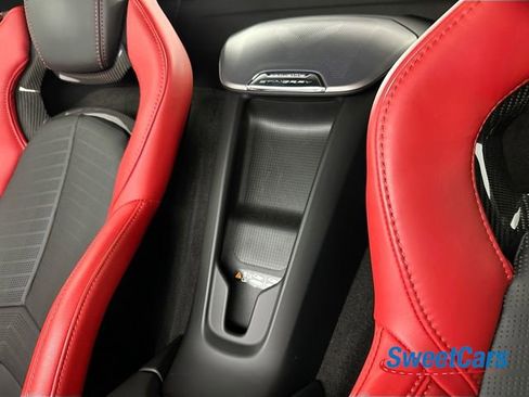 Used 2024 Chevrolet Corvette Stingray Preferred Conv w/ Z51 Performance Package RWD image 38