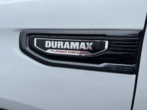 Certified 2023 GMC Sierra 1500 AT4 w/ AT4 Premium Package image 10