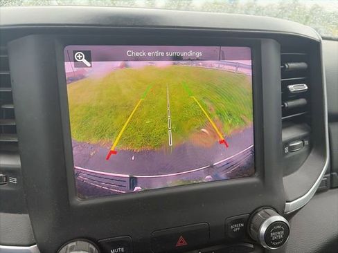 Used 2020 RAM 1500 Big Horn AWD/4WD image 11