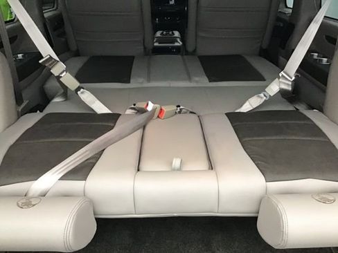 Used 2023 Chevrolet Express 2500 image 9