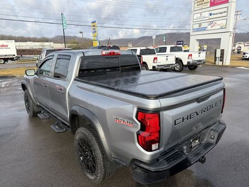 Used 2024 Chevrolet Colorado Trail Boss w/ Technology Package image 9