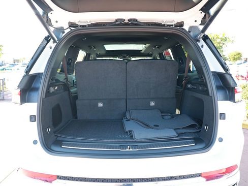 New 2025 Jeep Grand Cherokee L Overland image 34