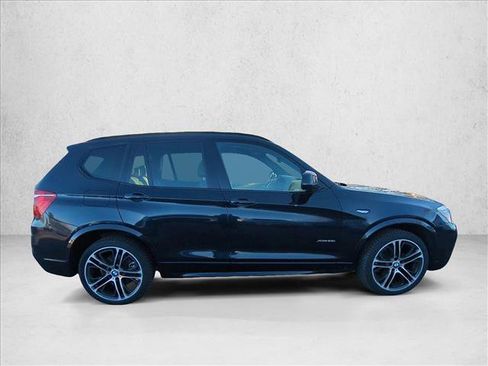 Used 2017 BMW X3 xDrive28i image 4