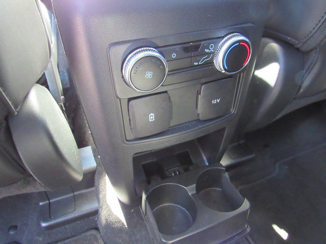 Used 2022 Ford Explorer XLT w/ Equipment Group 202A AWD/4WD image 17