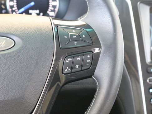 Used 2017 Ford Explorer Platinum AWD/4WD image 14