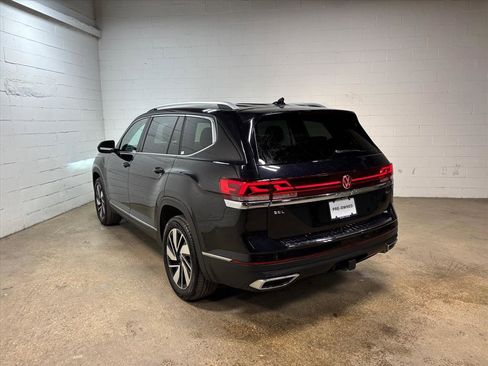 Used 2024 Volkswagen Atlas SEL image 9