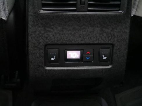 Used 2024 Mitsubishi Outlander SEL AWD/4WD image 14