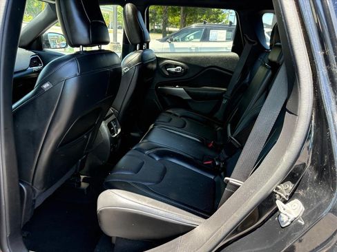 Used 2021 Jeep Cherokee Latitude Lux 80th Anniv w/ Quick Order Package 26U 80TH AWD/4WD image 18