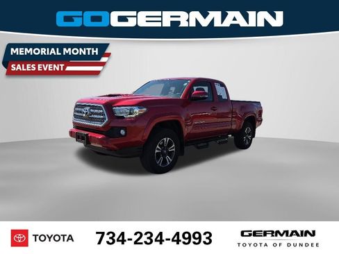 Used 2017 Toyota Tacoma TRD Sport w/ Tow Package (A/T) AWD/4WD image 1