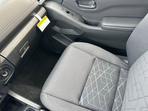 New 2026 Nissan Frontier SV w/ SV Convenience Package image 26