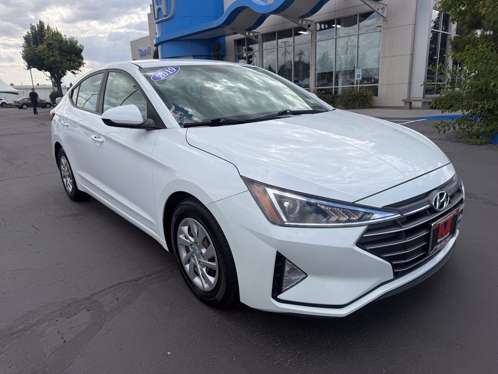 Used 2019 Hyundai Elantra SE FWD image 1