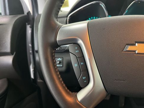 Used 2016 Chevrolet Traverse LT w/ Traveler's Package FWD image 6