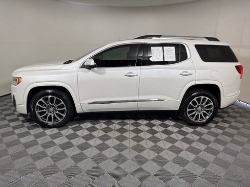 Used 2021 GMC Acadia Denali w/ Denali Technology Package FWD image 3